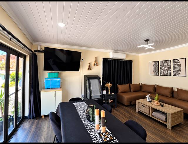 3 BEDROOM TOWNHOUSE FOR SALE IN MISTY BAY